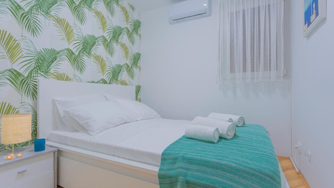 New Delux Green Garden Apartment With Hotube **** Split Luaran gambar