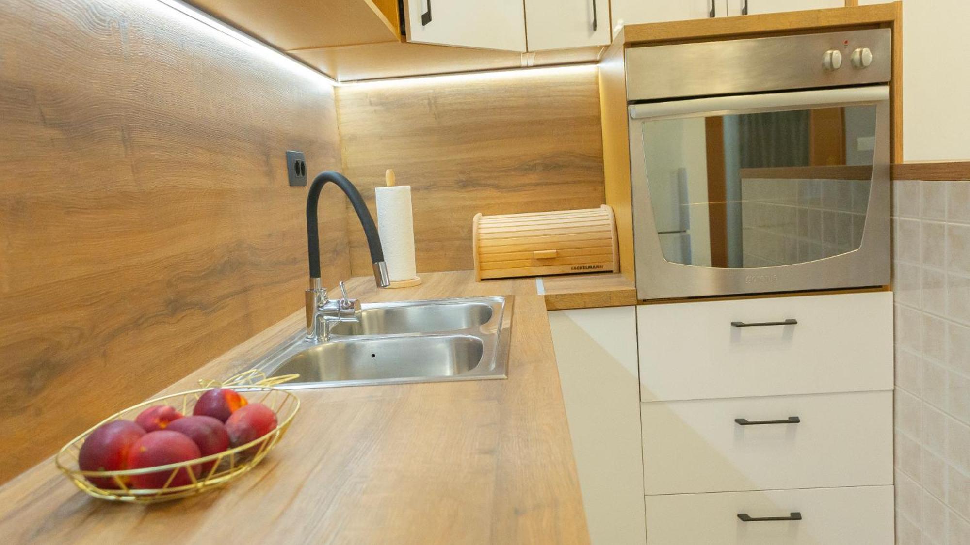 New Delux Green Garden Apartment With Hotube **** Split Luaran gambar